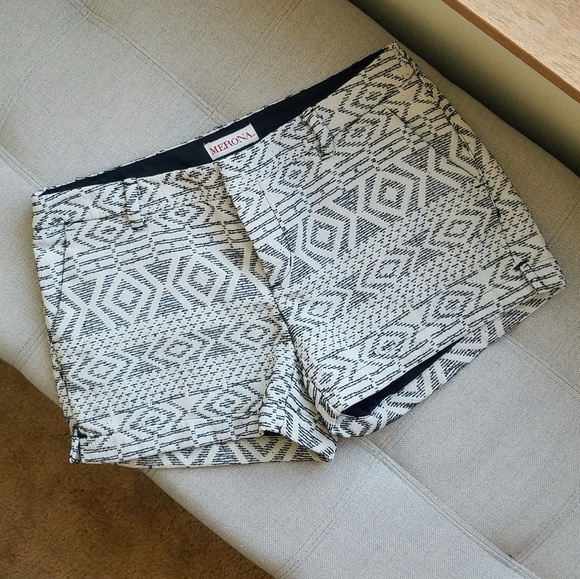 Aztec White and Black Shorts - Picture 7 of 8